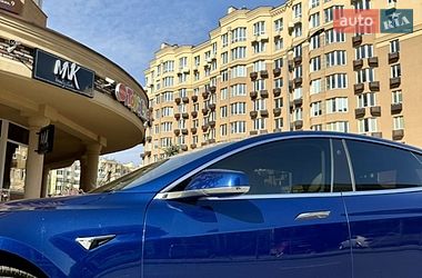 Лифтбек Tesla Model S 2018 в Киеве фото 8 Лифтбек Tesla Model S 2018 в Киеве