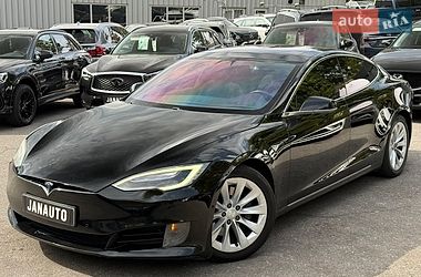 Лифтбек Tesla Model S 2016 в Харькове