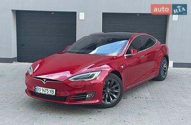 Лифтбек Tesla Model S 2020 в Тернополе