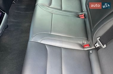 Ліфтбек Tesla Model S 2022 в Дніпрі