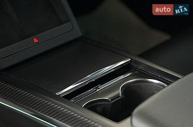 Лифтбек Tesla Model S 2023 в Днепре
