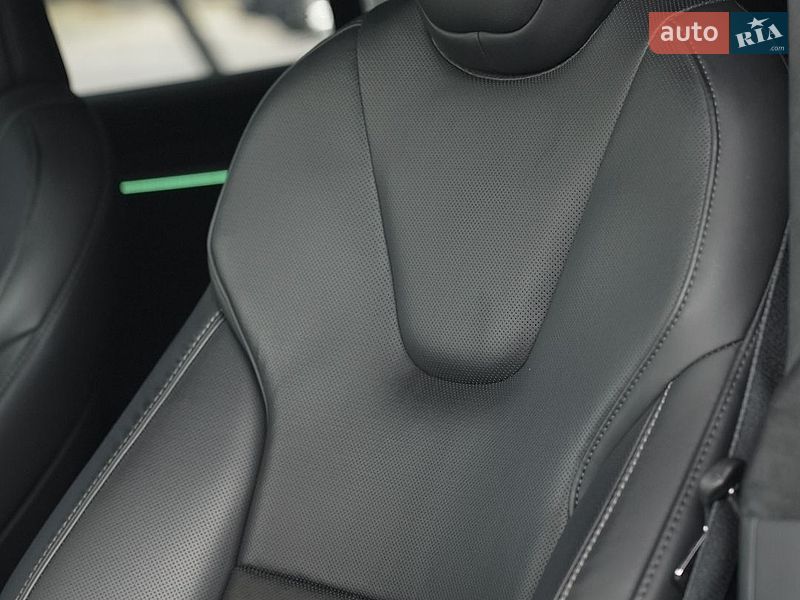 Лифтбек Tesla Model S 2023 в Днепре