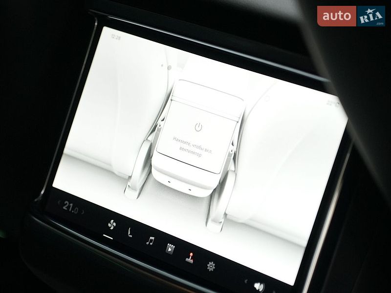 Лифтбек Tesla Model S 2023 в Днепре