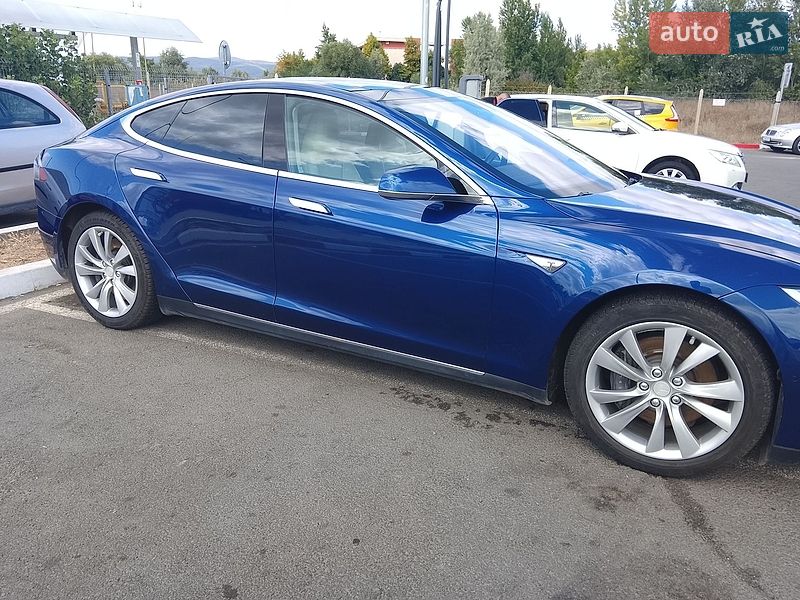 Tesla Model S 2016 Tesla Model S 2016