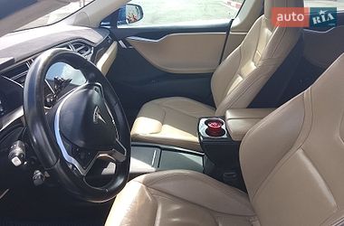 Лифтбек Tesla Model S 2016 в Днепре
