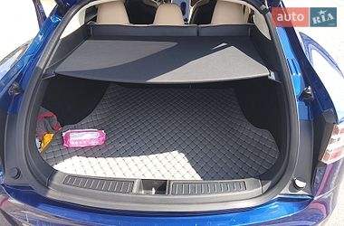 Лифтбек Tesla Model S 2016 в Днепре