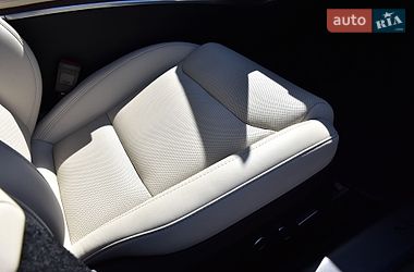 Лифтбек Tesla Model S 2023 в Дрогобыче