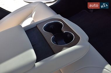 Лифтбек Tesla Model S 2023 в Дрогобыче