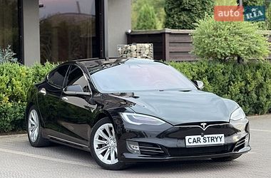 Лифтбек Tesla Model S 2017 в Стрые