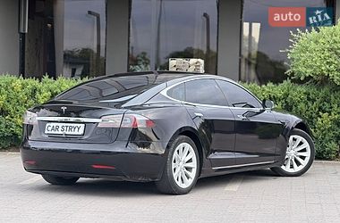 Лифтбек Tesla Model S 2017 в Стрые