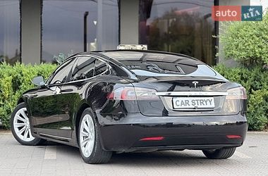 Лифтбек Tesla Model S 2017 в Стрые
