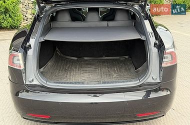 Лифтбек Tesla Model S 2017 в Стрые