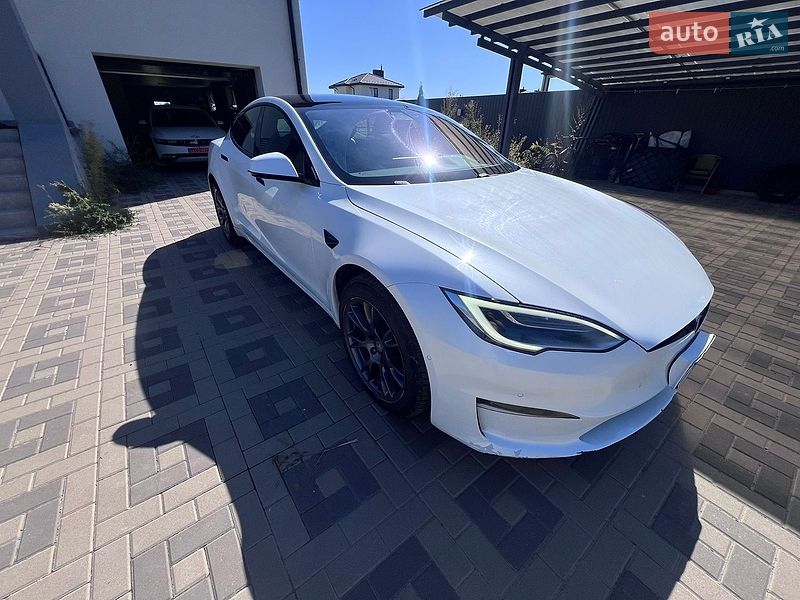 Ліфтбек Tesla Model S 2021 в Києві