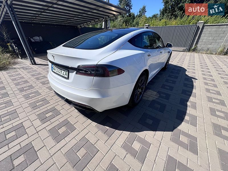 Ліфтбек Tesla Model S 2021 в Києві