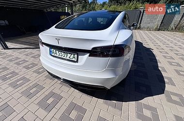 Лифтбек Tesla Model S 2021 в Киеве фото 8 Лифтбек Tesla Model S 2021 в Киеве
