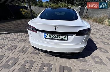 Лифтбек Tesla Model S 2021 в Киеве фото 9 Лифтбек Tesla Model S 2021 в Киеве