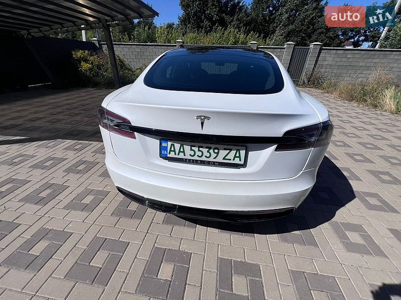 Лифтбек Tesla Model S 2021 в Киеве фото 9 Лифтбек Tesla Model S 2021 в Киеве