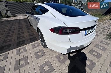 Ліфтбек Tesla Model S 2021 в Києві