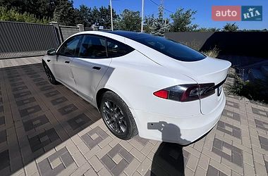 Лифтбек Tesla Model S 2021 в Киеве фото 12 Лифтбек Tesla Model S 2021 в Киеве