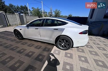 Лифтбек Tesla Model S 2021 в Киеве фото 14 Лифтбек Tesla Model S 2021 в Киеве