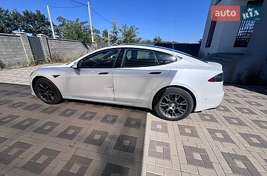 Лифтбек Tesla Model S 2021 в Киеве фото 15 Лифтбек Tesla Model S 2021 в Киеве