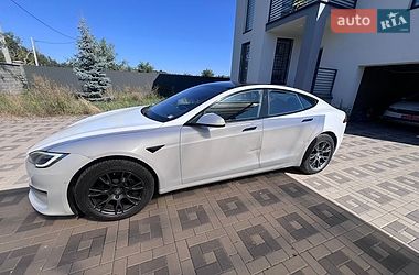 Лифтбек Tesla Model S 2021 в Киеве фото 18 Лифтбек Tesla Model S 2021 в Киеве