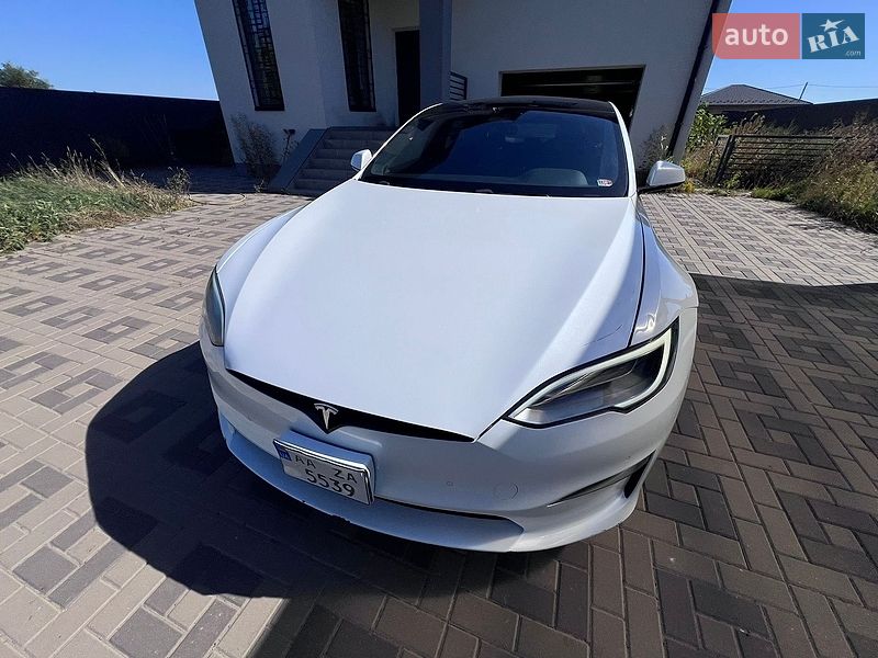 Лифтбек Tesla Model S 2021 в Киеве фото 22 Лифтбек Tesla Model S 2021 в Киеве