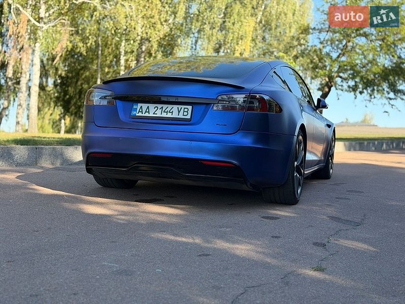 Ліфтбек Tesla Model S 2021 в Житомирі