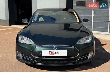 Лифтбек Tesla Model S 2013 в Киеве