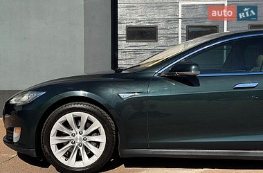 Лифтбек Tesla Model S 2013 в Киеве
