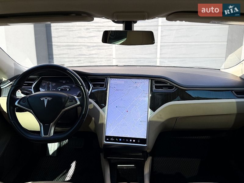 Лифтбек Tesla Model S 2013 в Киеве
