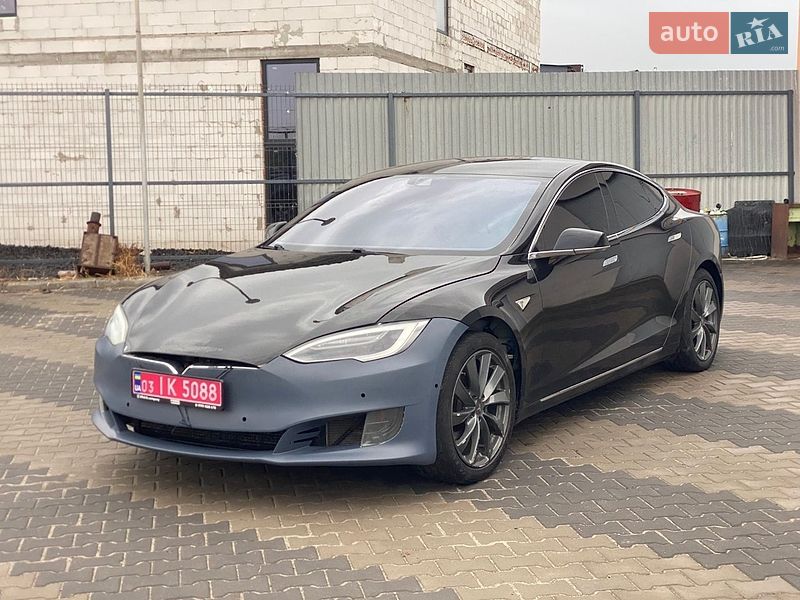 Tesla Model S 2016