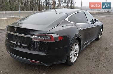 Ліфтбек Tesla Model S 2014 в Львові