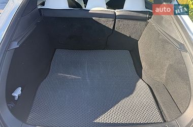 Ліфтбек Tesla Model S 2019 в Києві