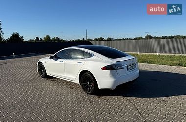 Лифтбек Tesla Model S 2019 в Киеве