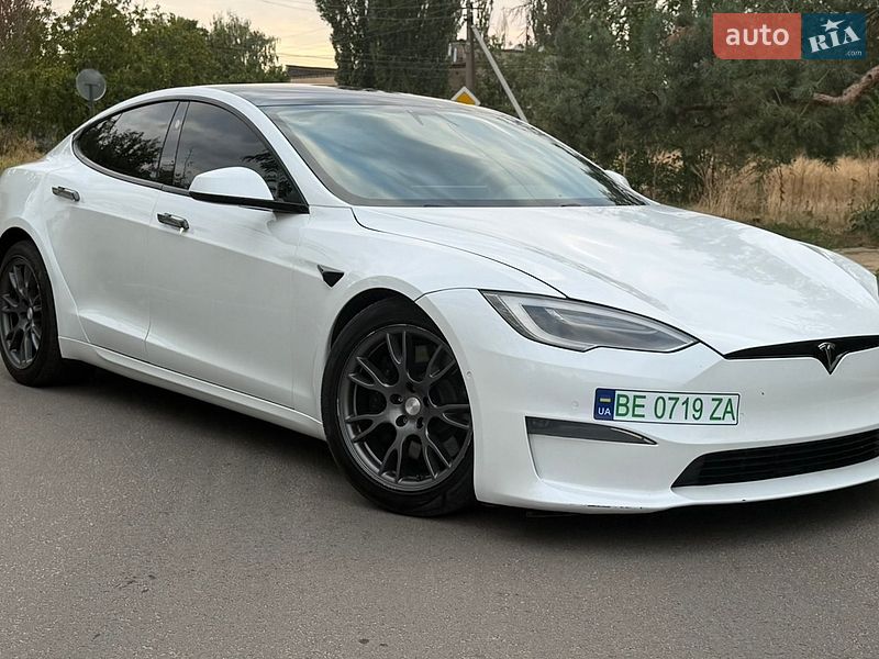 Лифтбек Tesla Model S 2022 в Николаеве