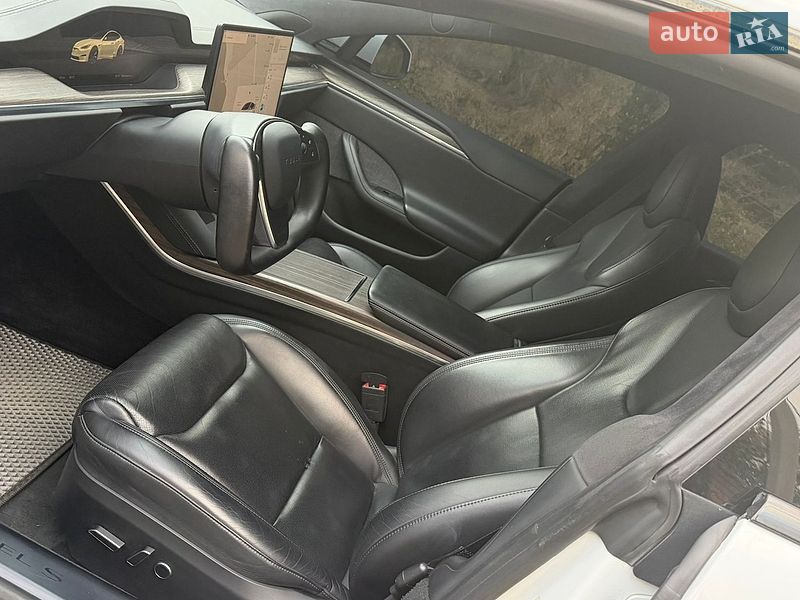 Лифтбек Tesla Model S 2022 в Николаеве