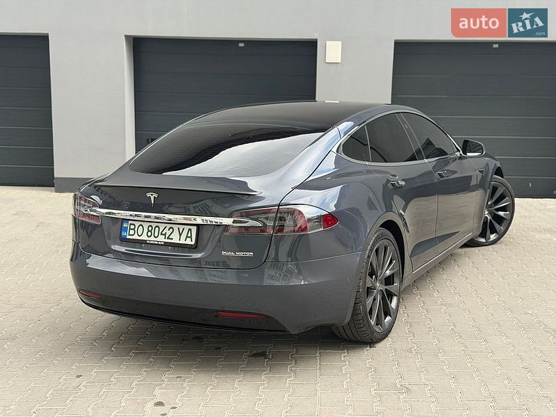Ліфтбек Tesla Model S 2020 в Тернополі фото 12 Ліфтбек Tesla Model S 2020 в Тернополі