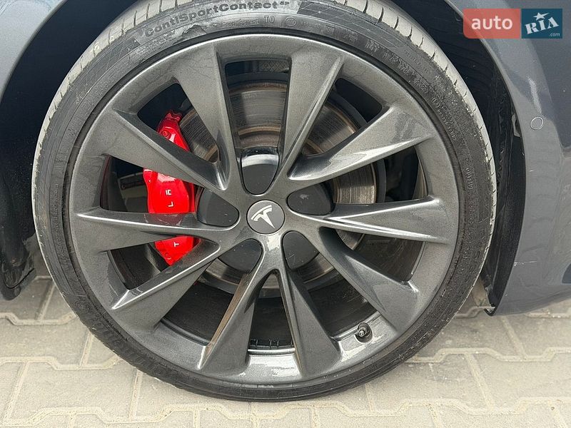 Ліфтбек Tesla Model S 2020 в Тернополі фото 19 Ліфтбек Tesla Model S 2020 в Тернополі