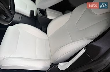Ліфтбек Tesla Model S 2020 в Тернополі фото 25 Ліфтбек Tesla Model S 2020 в Тернополі