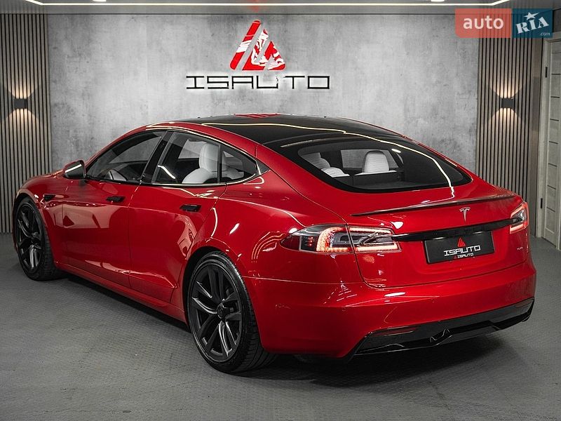 Ліфтбек Tesla Model S 2021 в Одесі