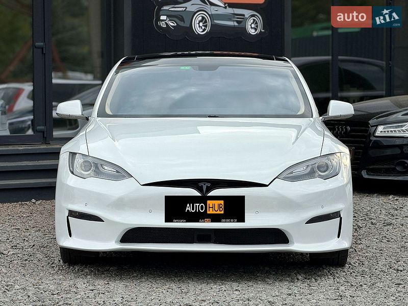 Ліфтбек Tesla Model S 2013 в Полтаві