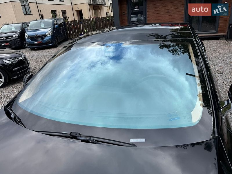 Лифтбек Tesla Model S 2015 в Стрые