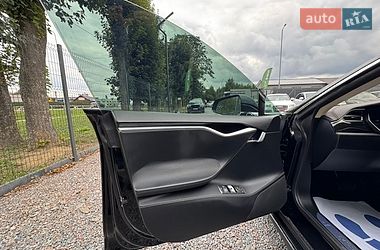 Лифтбек Tesla Model S 2015 в Стрые