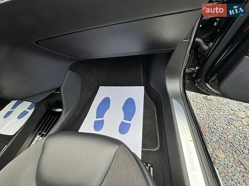 Лифтбек Tesla Model S 2015 в Стрые