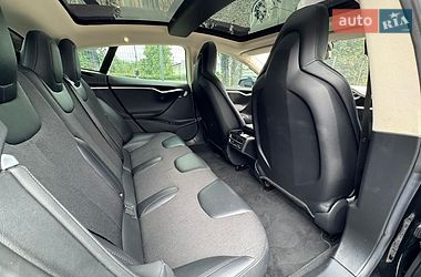 Лифтбек Tesla Model S 2015 в Стрые