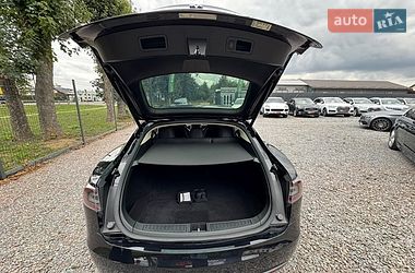 Лифтбек Tesla Model S 2015 в Стрые