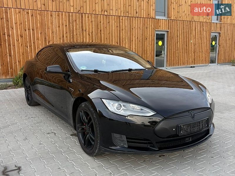 Tesla Model S 2015 Tesla Model S 2015