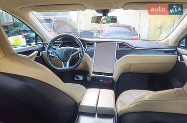Лифтбек Tesla Model S 2014 в Ивано-Франковске