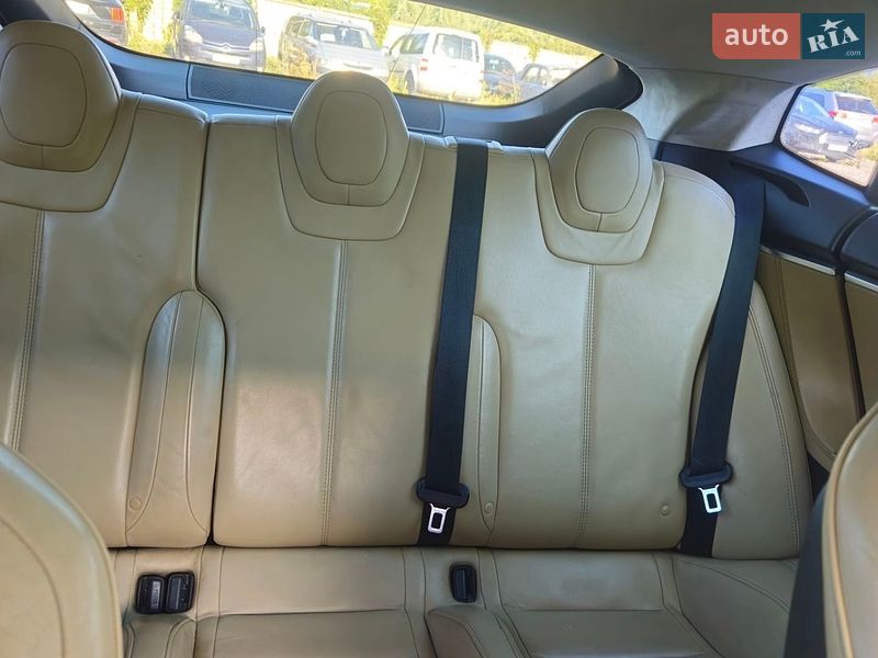Лифтбек Tesla Model S 2014 в Ивано-Франковске